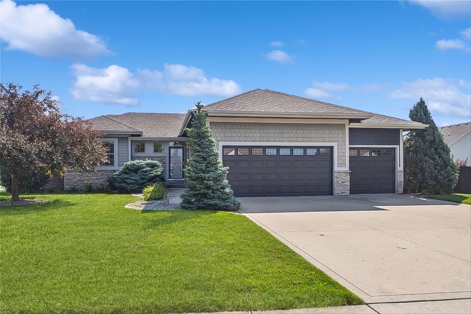 Property Photo: 2773 NW 152nd Street IA 50325