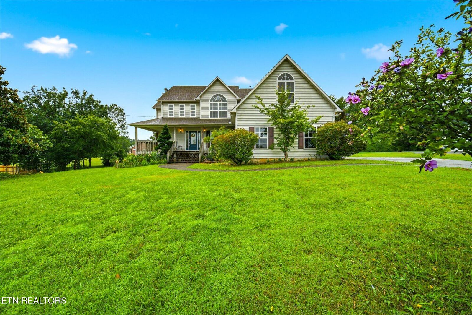 Property Photo: 7107 Windwhisper Blvd TN 37924