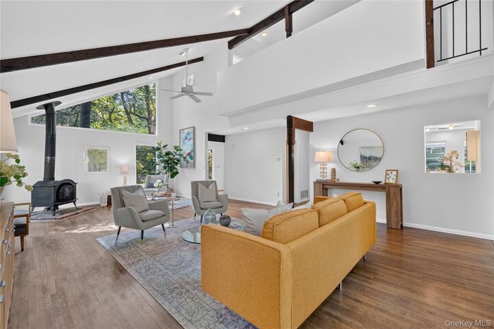 Property Photo:  85 Rockland Road  NY 10976 
