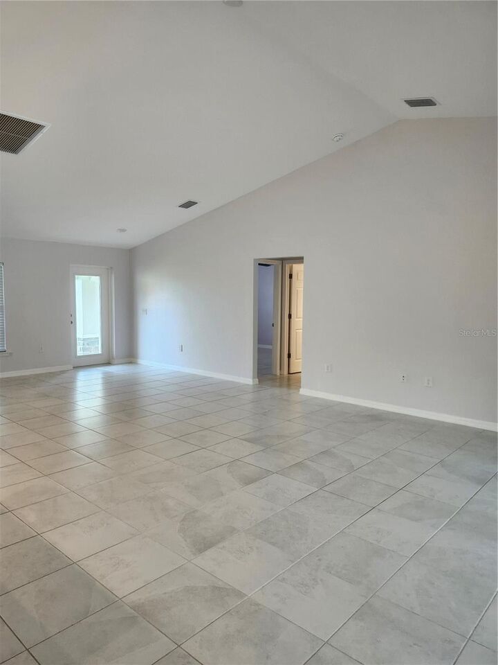 Property Photo: 27270 Puno Drive FL 33983