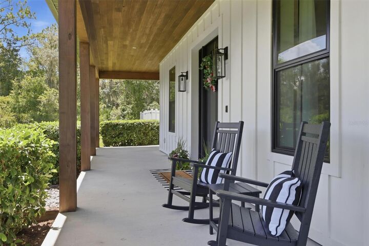 Property Photo: 190 Scenic Magnolia Drive FL 32724