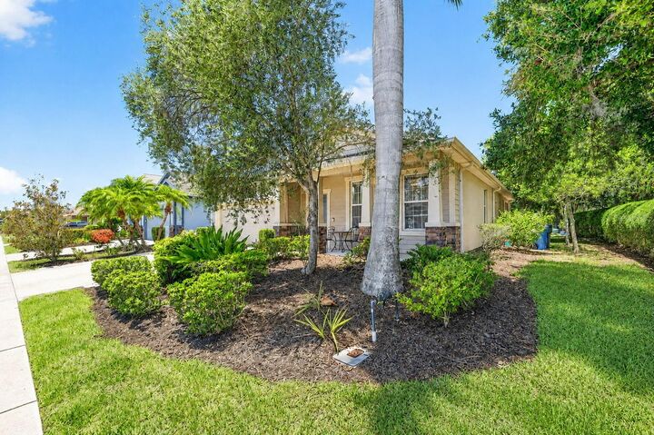 Property Photo:  5512 Mang Place  FL 34238 
