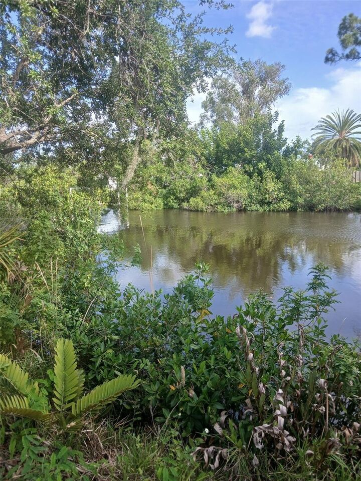 Property Photo:  Hilolo Lane  FL 34293 