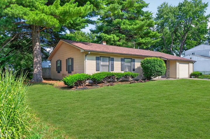 Property Photo: 3675 Kline N Drive IN 46226