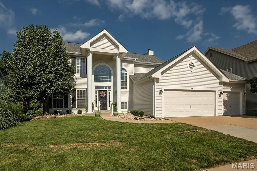 Property Photo: 565 Vista Hills Court MO 63025