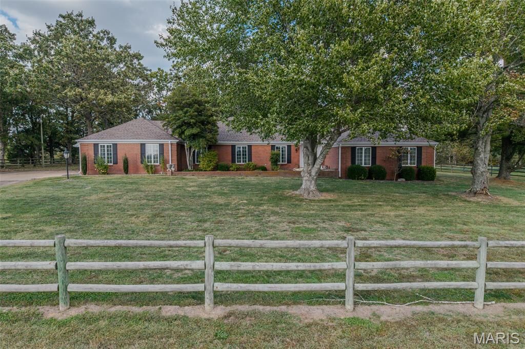 Property Photo: 21355 Ember Road MO 65536