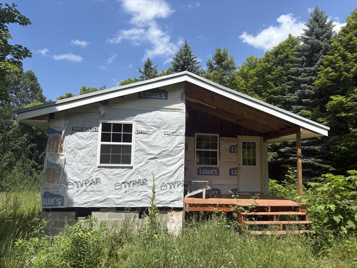 Property Photo: 3475 Grace Road MI 49635