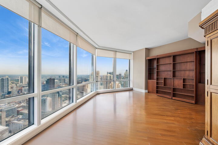 Property Photo:  401 N Wabash Avenue 37F  IL 60611 