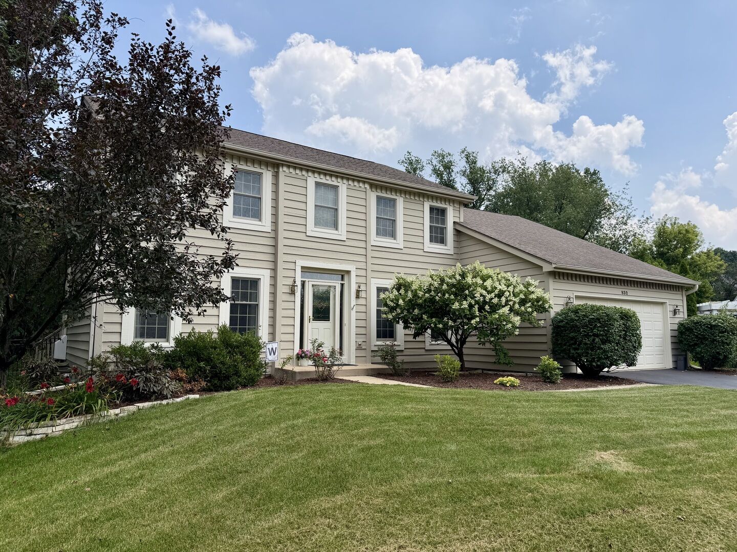 Property Photo:  832 Wexford Court  IL 60540 