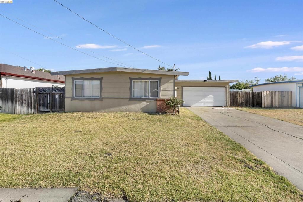 Property Photo: 4093 Glenwood St CA 94538