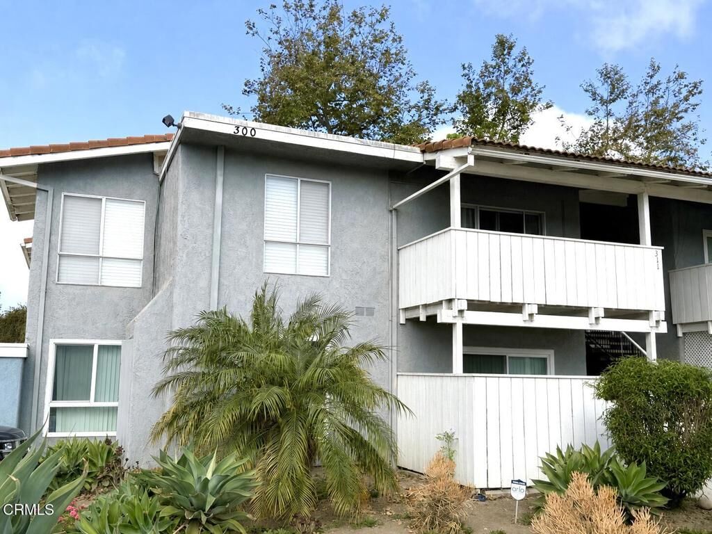 Property Photo:  1300 Saratoga Avenue 311  CA 93003 