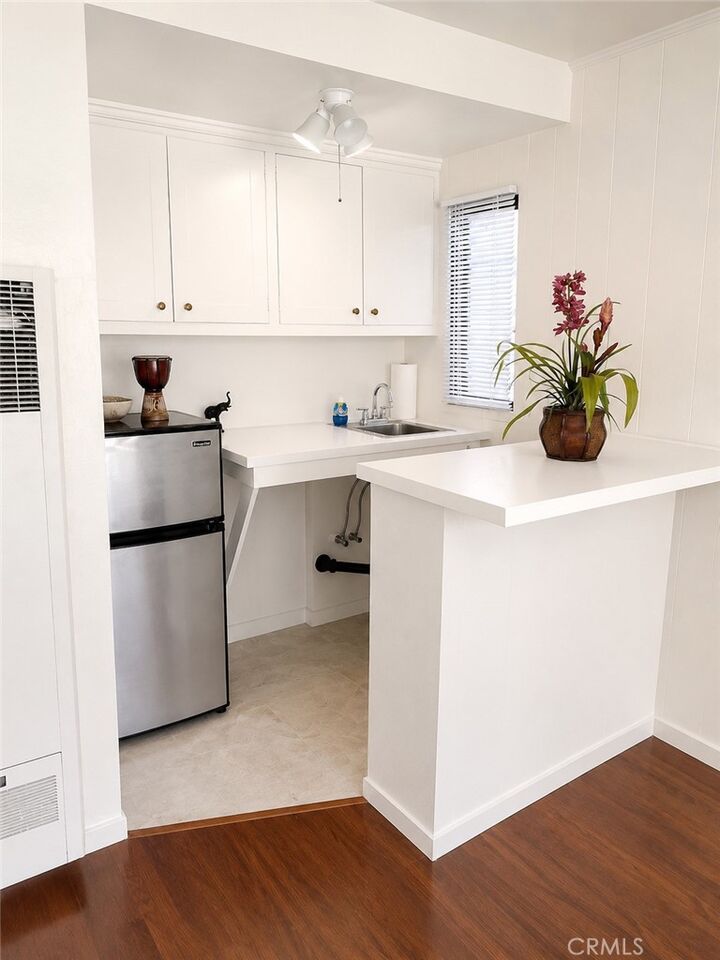 Property Photo:  1935 Corning  CA 90034 