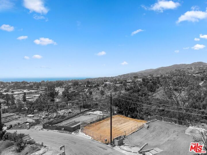 Property Photo:  1225 Rimmer Avenue  CA 90272 