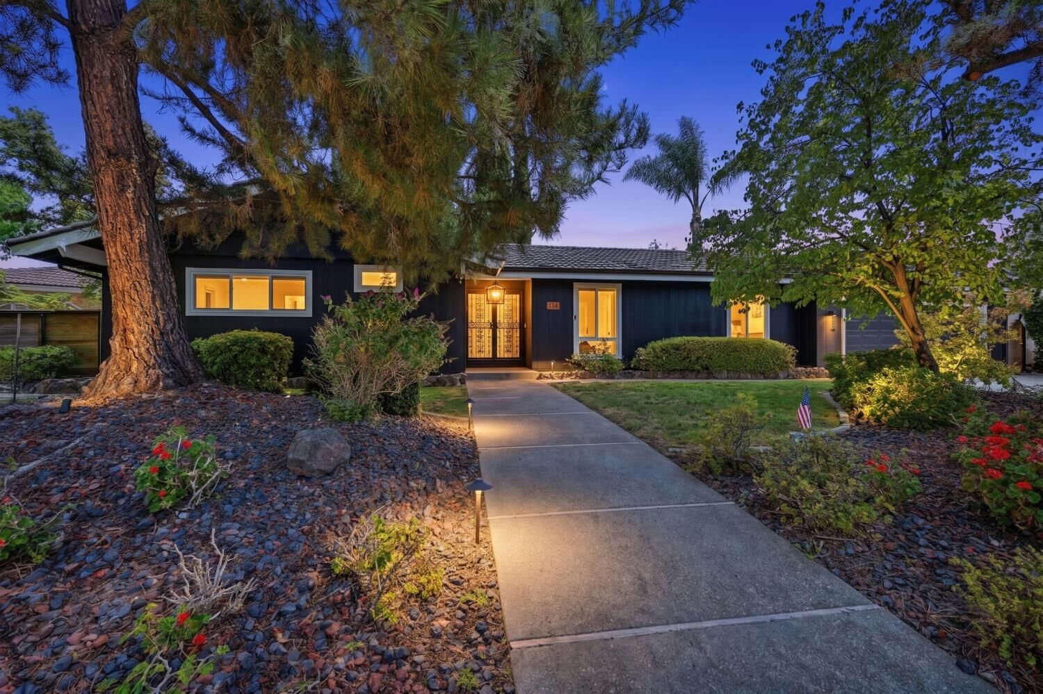 Property Photo: 614 Rivercrest Drive CA 95831
