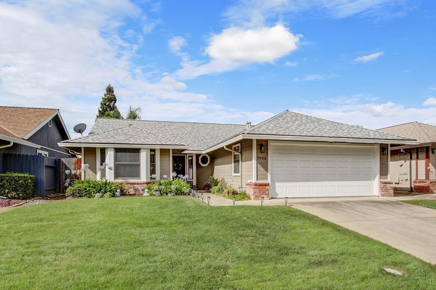 Property Photo: 5406 Sitka Court CA 95758