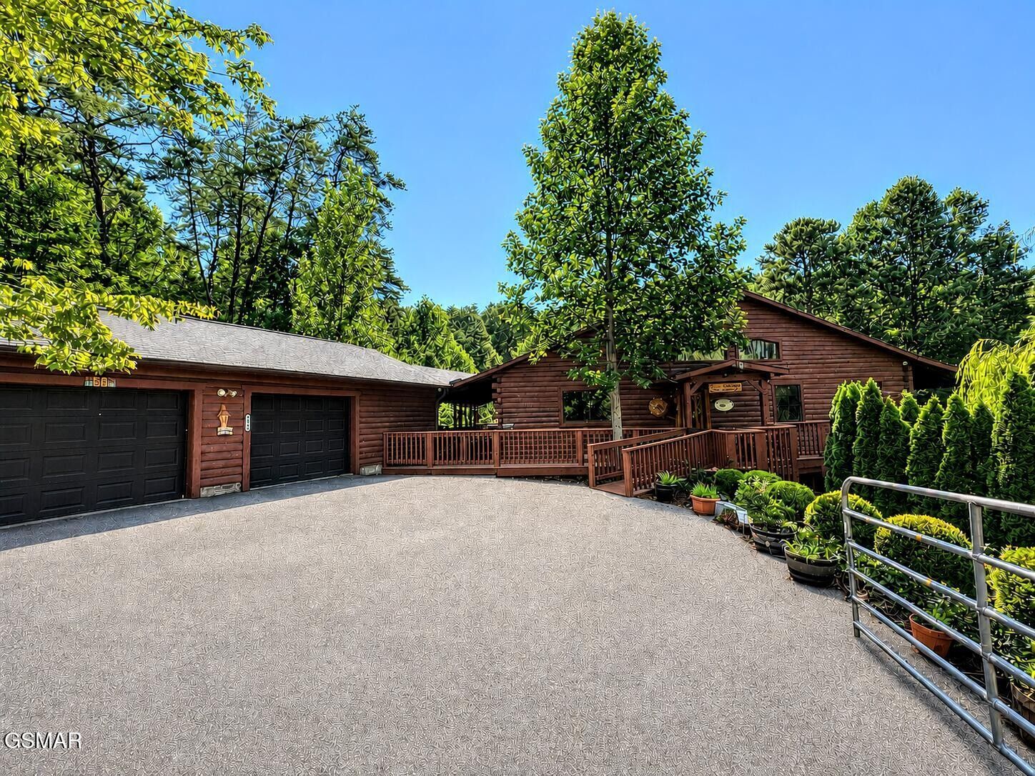 Property Photo: 1665 Scenic Woods Way TN 37876