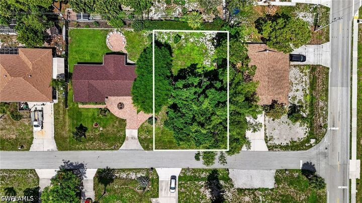 Property Photo:  27506 Playa Del Rey Lane  FL 34135 