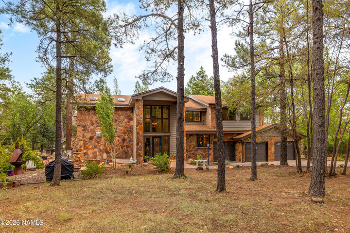 Property Photo: 2147 N Belleview Lane AZ 86004