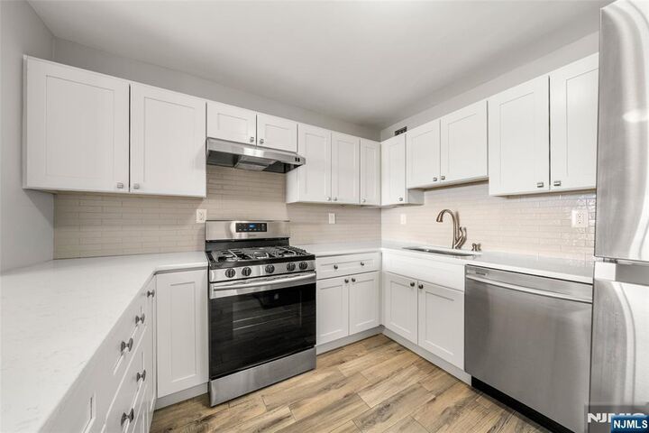 Property Photo: 1203 River Road 6F NJ 07020