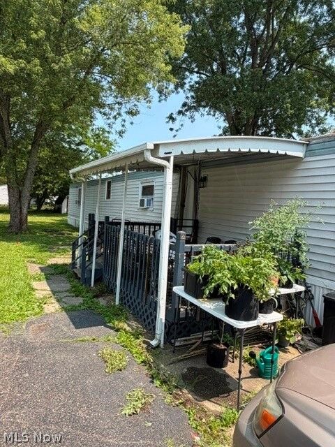 Property Photo: 0 Kings Drive SW OH 44481