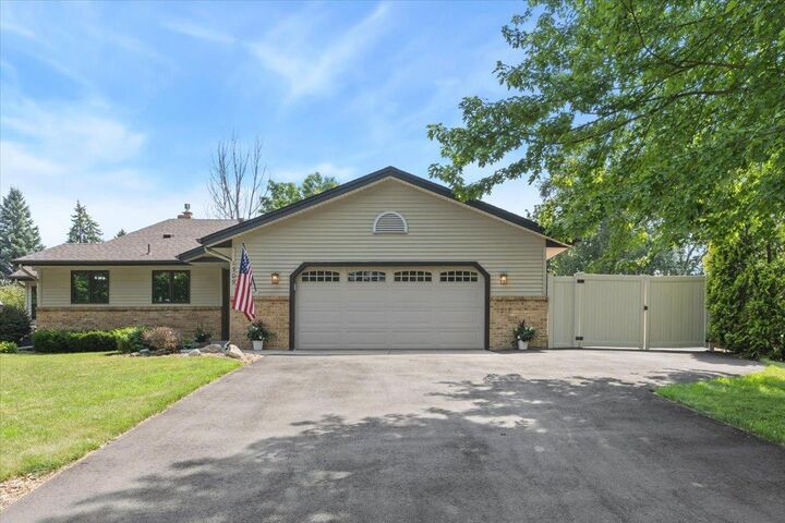 Property Photo: 1309 Fremont Court MN 55306