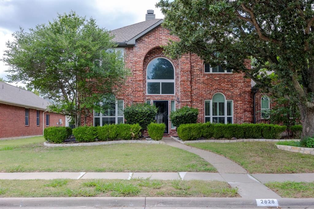 Property Photo: 2828 Royal Troon Drive TX 75025