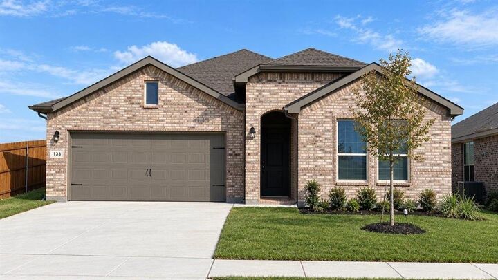 Property Photo: 133 Hawksbill Lane TX 76078