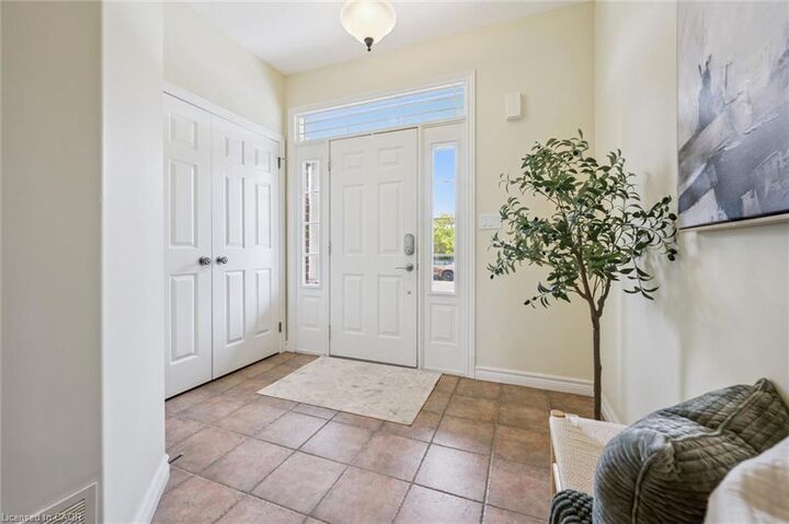 Property Photo: 102 Brookmead Street ON N3B 3L9