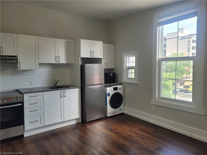 Property Photo: 154 James Street N 4 ON L8R 2K7