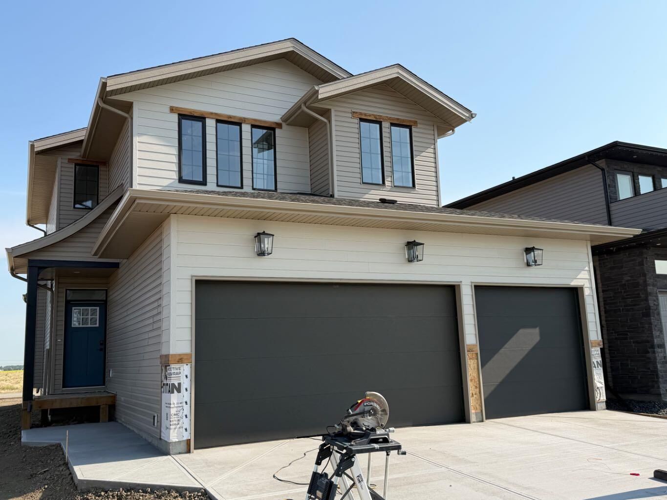 Property Photo: 307 Blackwolf Boulevard N AB T1H 7J5