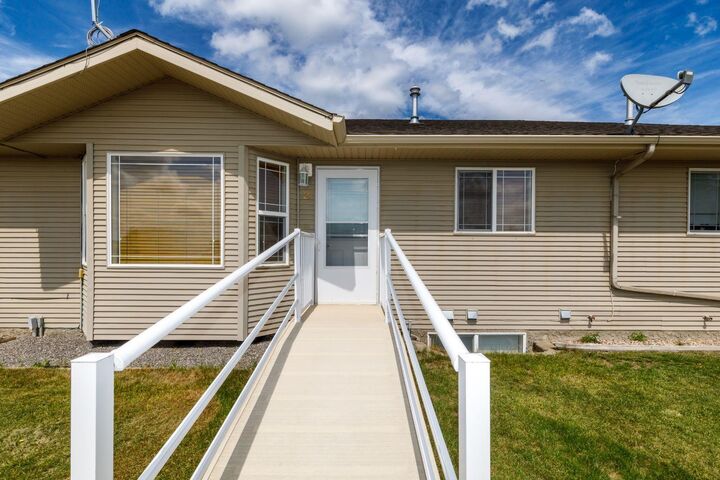 Property Photo: 100 Legacy Lane 2 AB T0C 2J0
