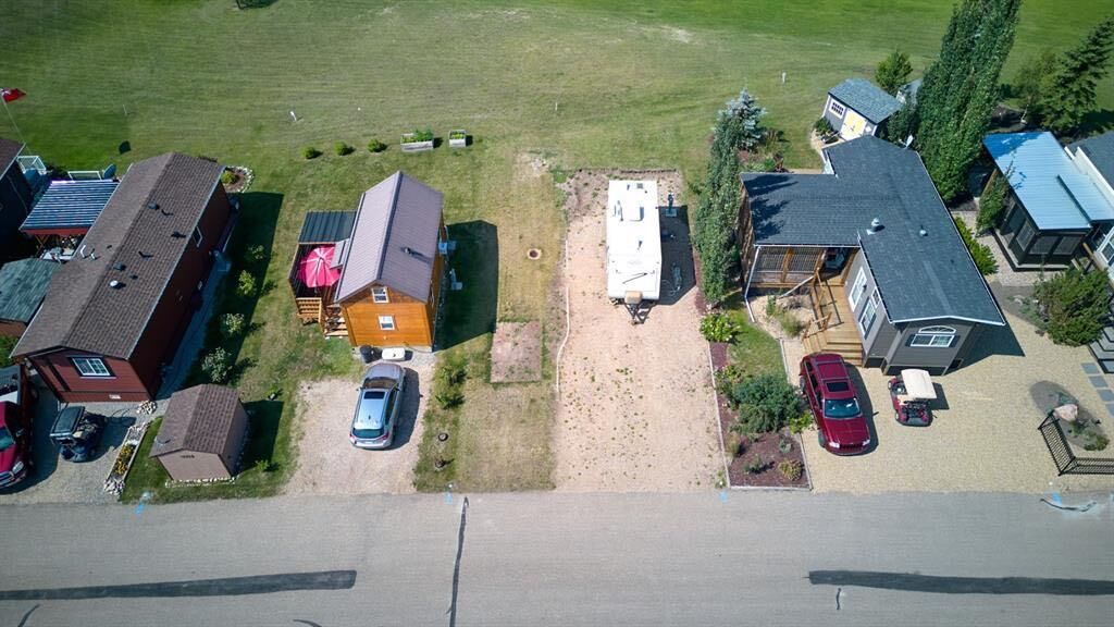 Property Photo:  25054 South Pine Lake Road 5019  AB T0M 1R0 