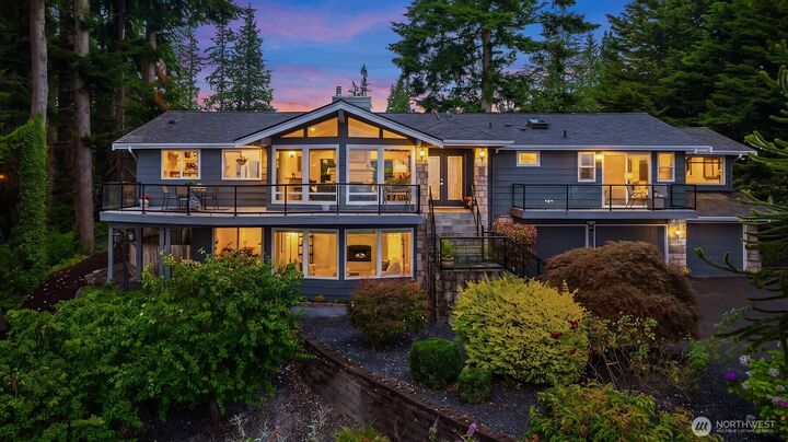 Property Photo:  310  Skyline Drive  WA 98020 