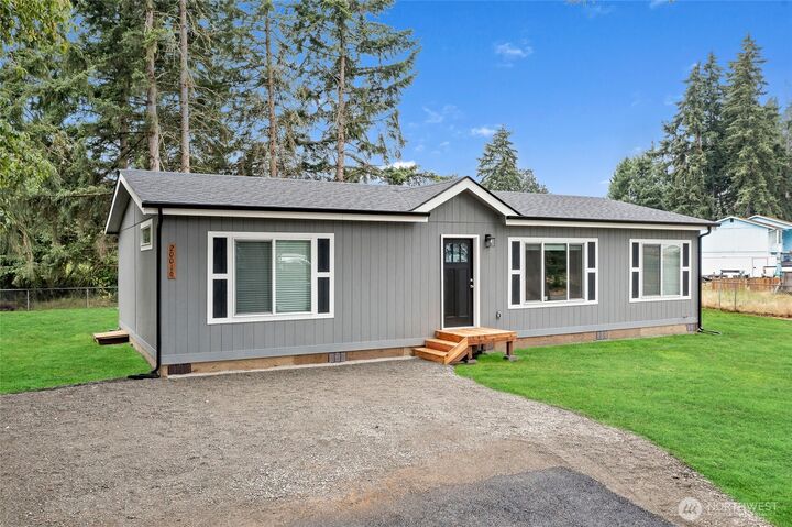 Property Photo: 20016 65th Avenue E WA 98387