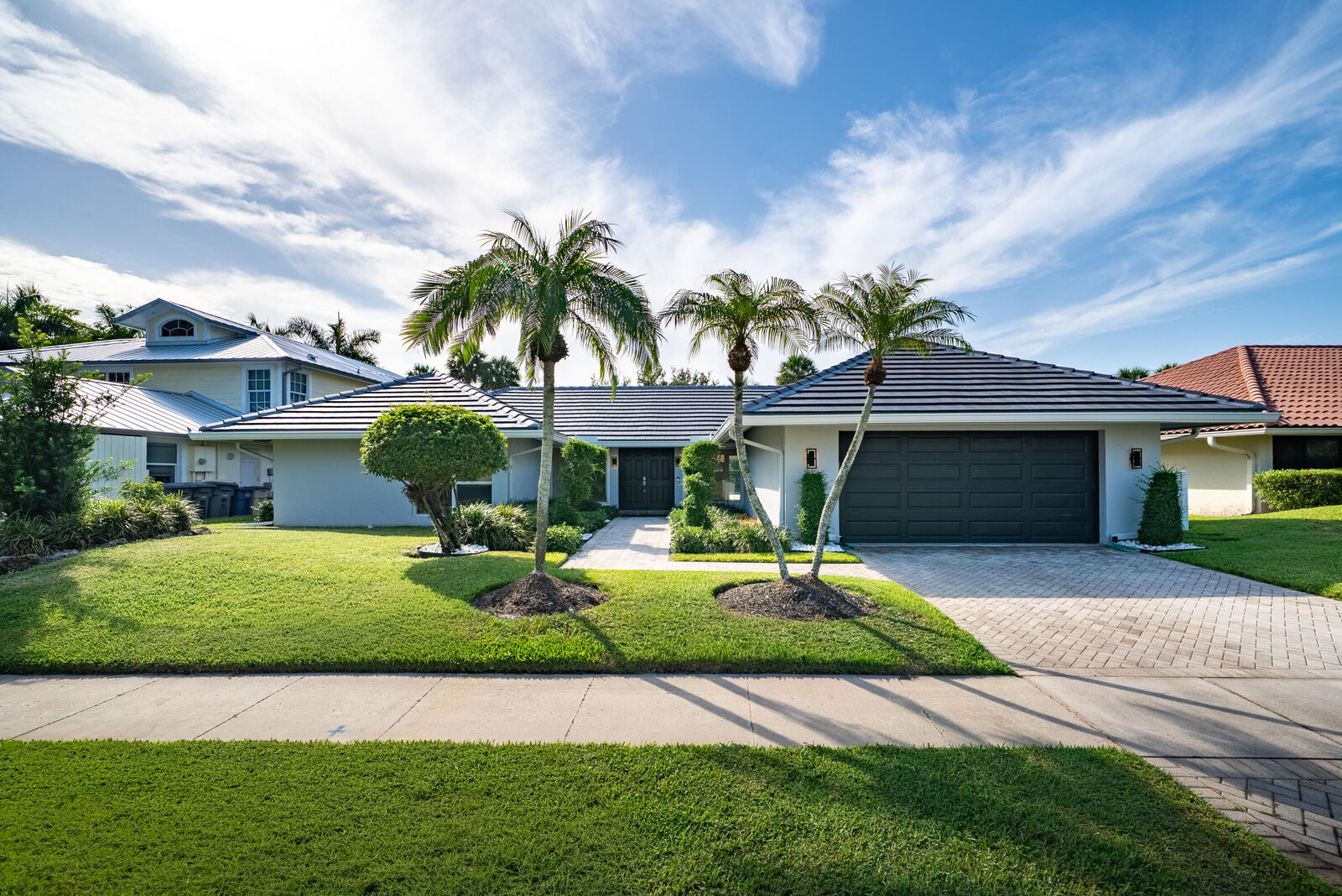 Property Photo: 5854 Pinebrook Drive FL 33433