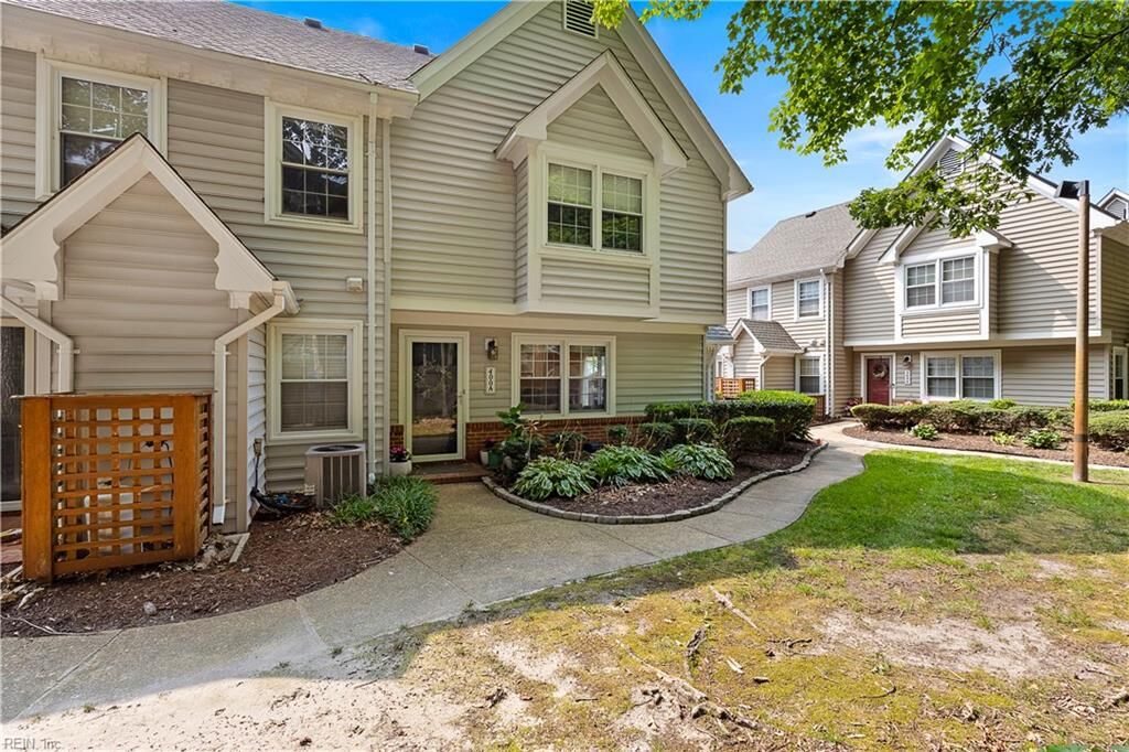 Property Photo:  400 Bracknell Arch A  VA 23320 