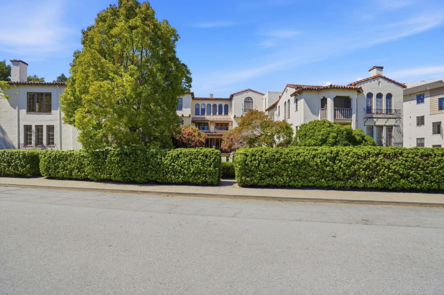 Property Photo: 212 Eaton Road 11 CA 94402