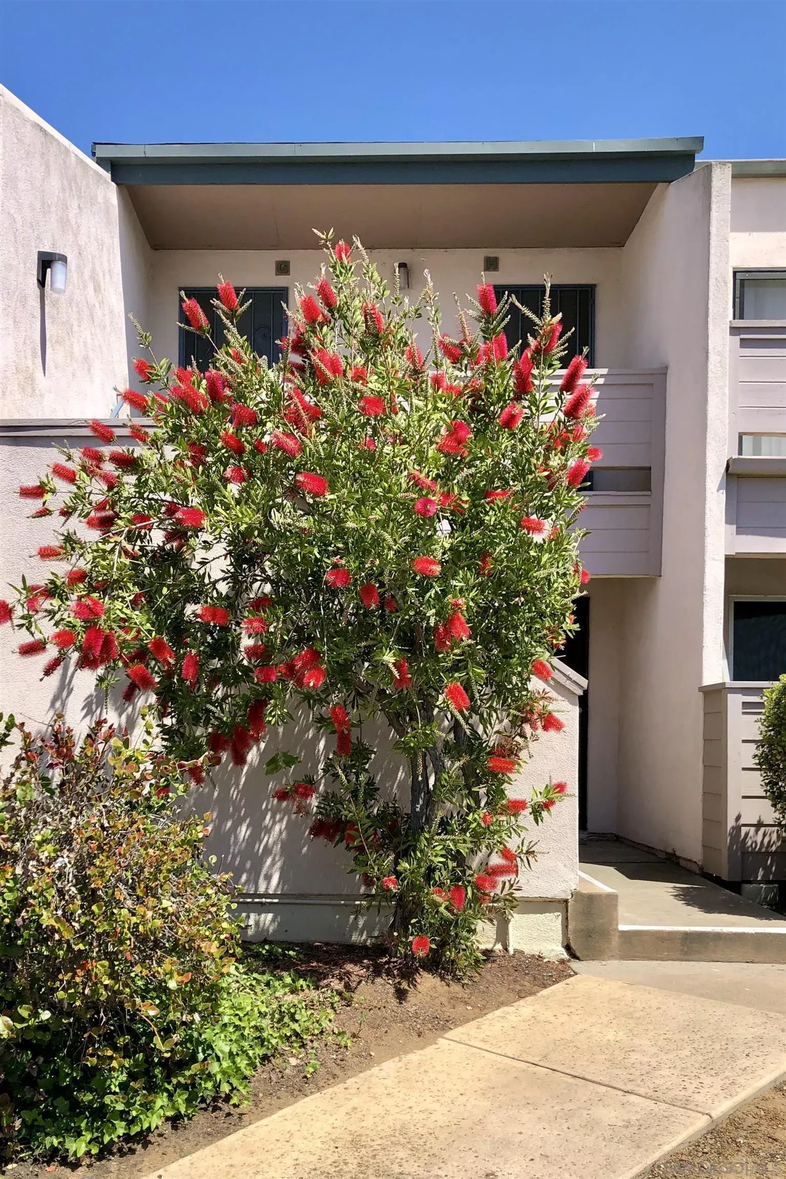 Property Photo: 3254 Ashford St H CA 92111