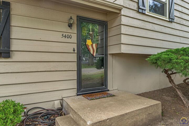 Property Photo:  5400 SW 25th St  KS 66614 