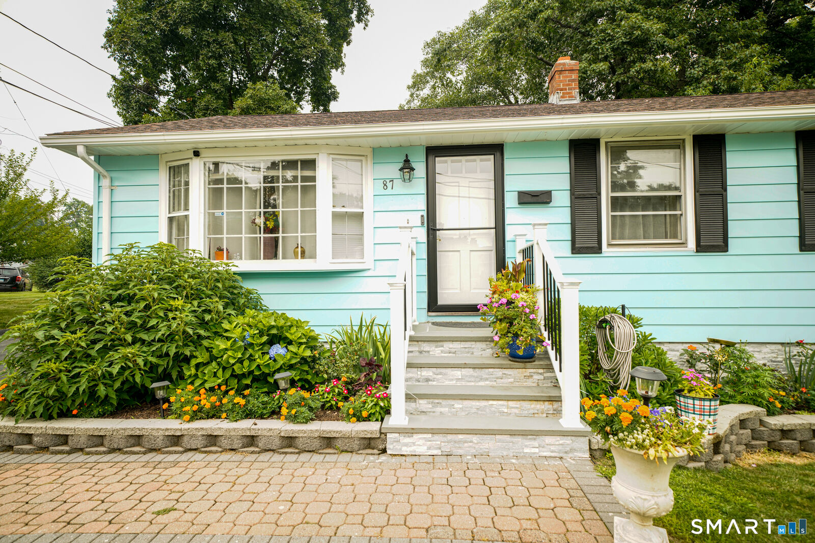 Property Photo:  87 New Hampshire Drive  CT 06052 