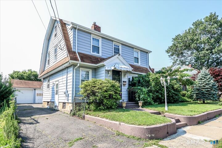Property Photo: 835 Thorme Street CT 06606
