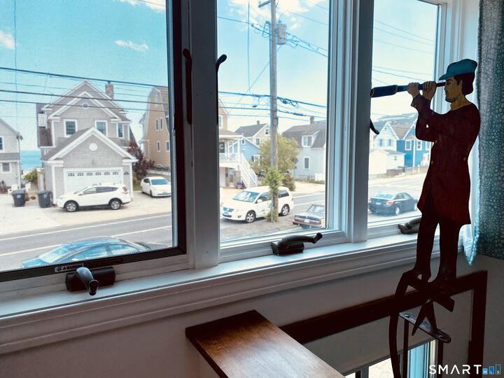 Property Photo:  812 East Broadway  CT 06460 