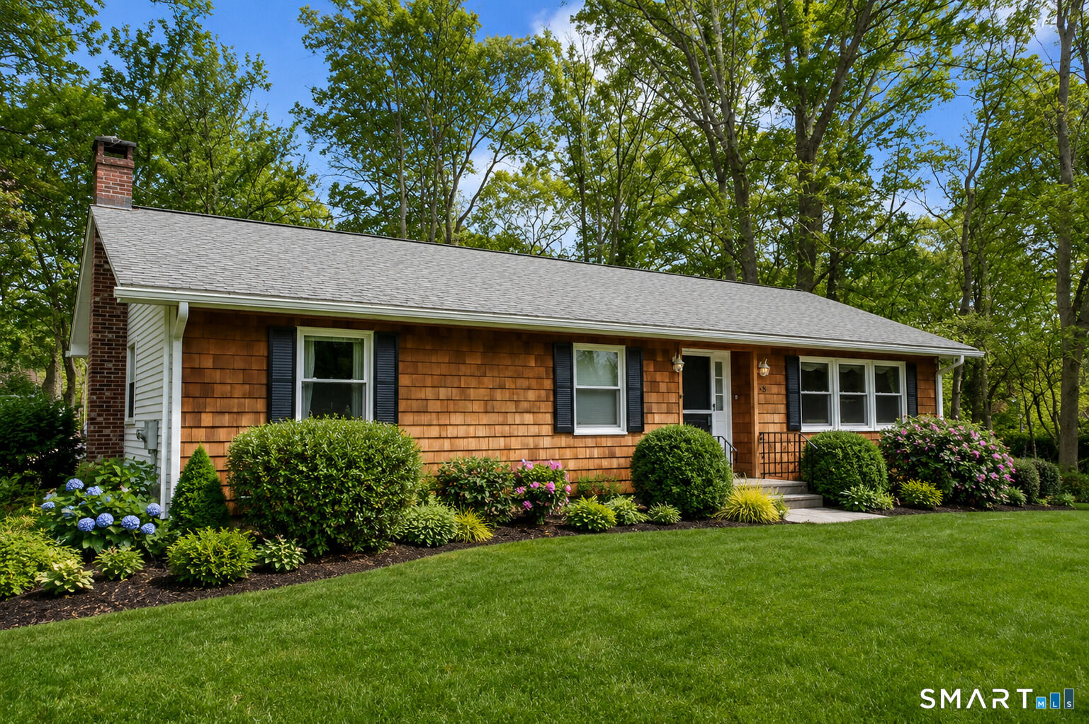 Property Photo:  28 Meetinghouse Terrace  CT 06776 