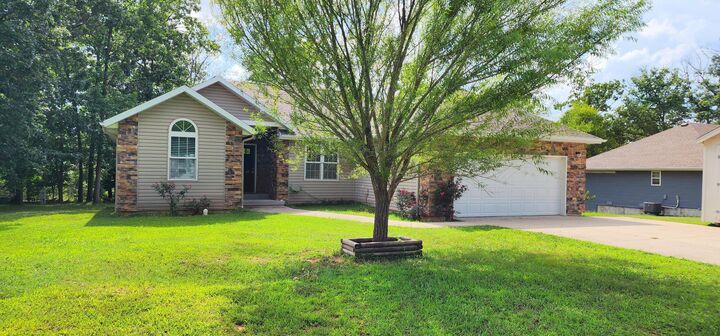 Property Photo:  231 Craig Street  MO 65737 