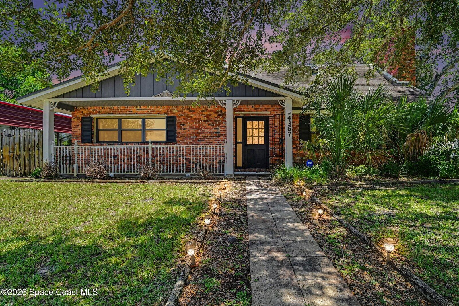 Property Photo:  4367 Longbow Drive  FL 32796 