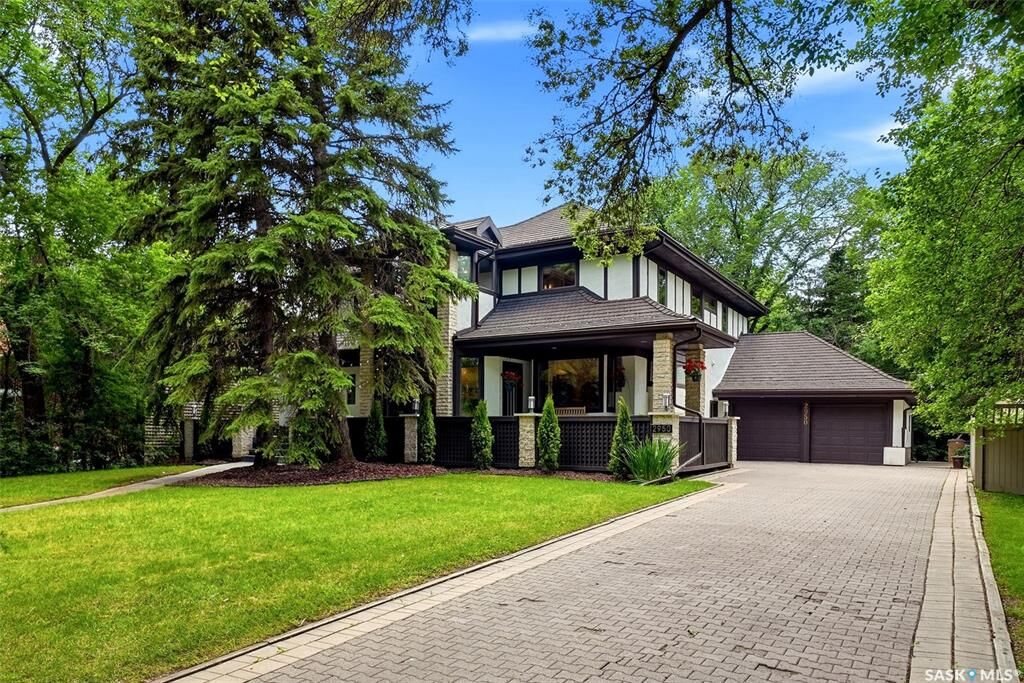 Property Photo: 2950 Albert Street SK S4S 3N6