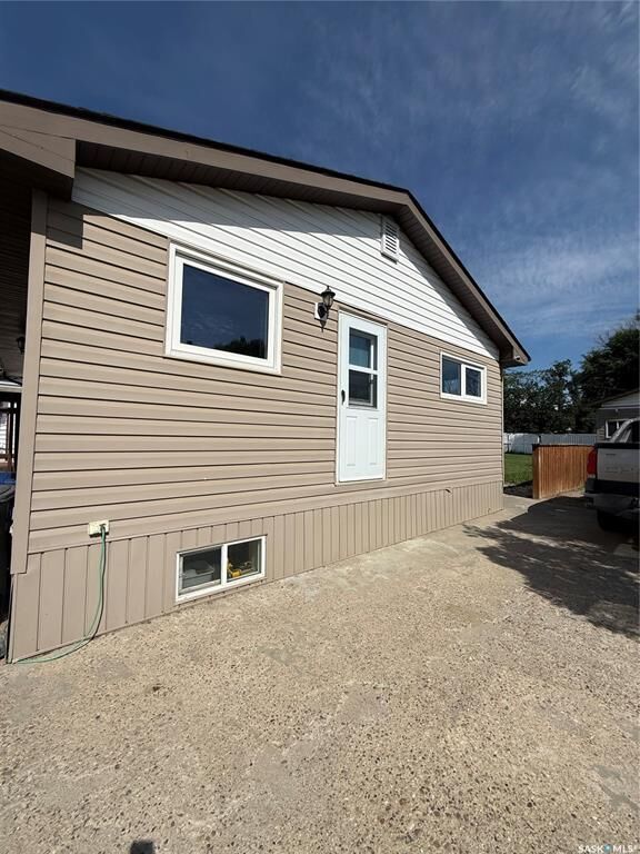 Property Photo: 12 6th Street Crescent W SK S0L 1S0