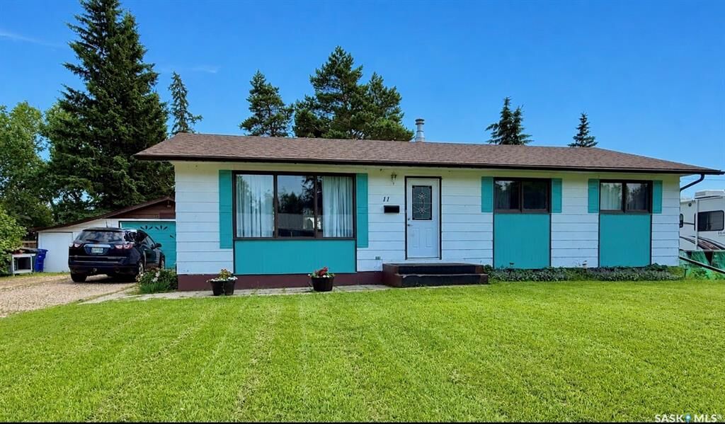 Property Photo: 11 Vetshome Drive SK S0K 2M0