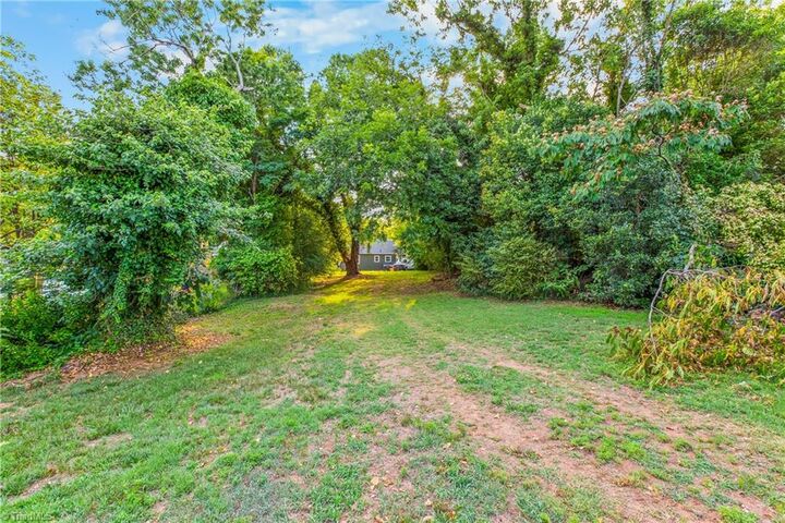 Property Photo: 1444 Irving Street NC 27103