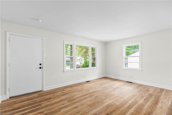 Property Photo: 1447 Bretton Street NC 27107